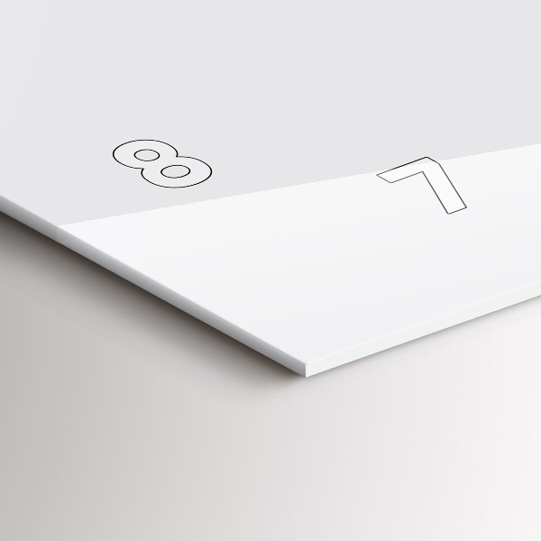 Horizontálne hodiny Farba tmavo biela