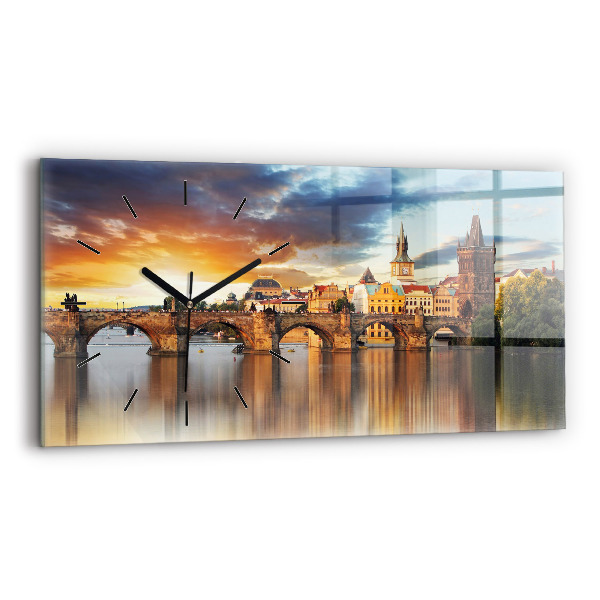 Horizontálne hodiny Panoráma nad riekou