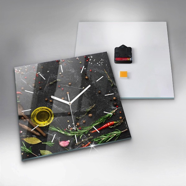 Štvorcové hodiny Korenie na pulte