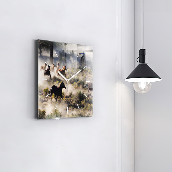 Štvorcové hodiny Stádo ponáhľajúcich sa koní