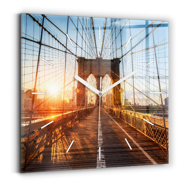 Štvorcové hodiny Brooklynský most NYC
