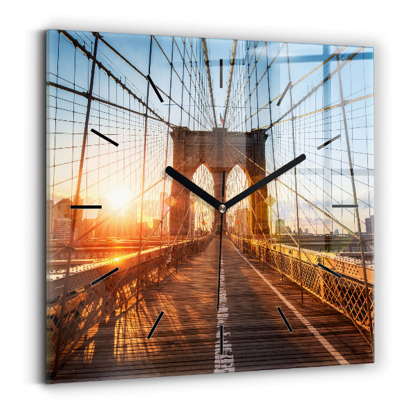 Štvorcové hodiny Brooklynský most NYC
