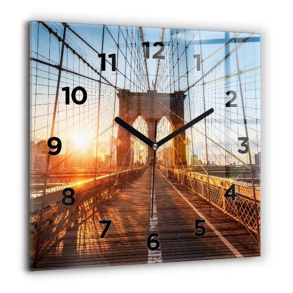 Štvorcové hodiny Brooklynský most NYC