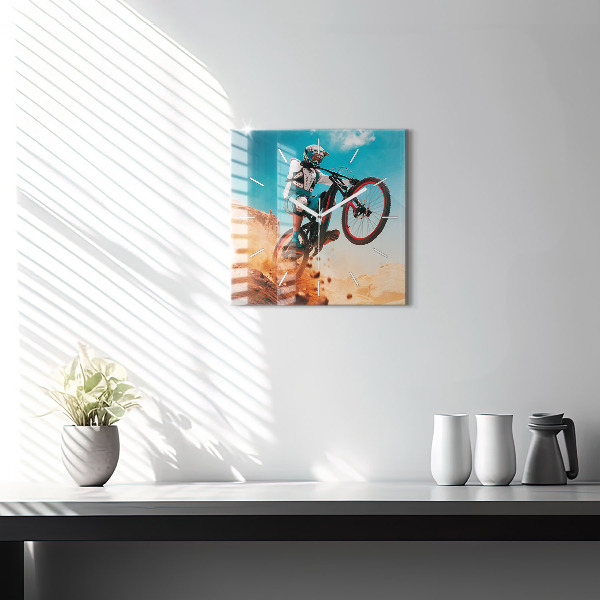 Štvorcové hodiny Kaskadér a adrenalín