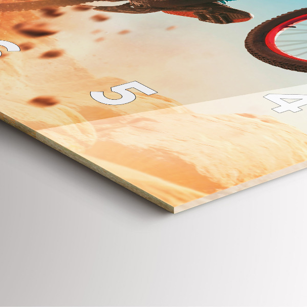 Štvorcové hodiny Kaskadér a adrenalín