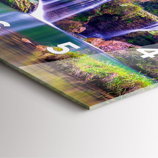 Štvorcové hodiny Vodopád Jiulong v Číne