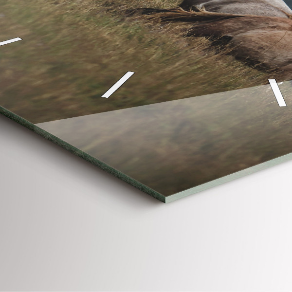 Štvorcové hodiny Kone v cvale