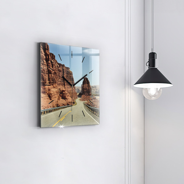 Štvorcové hodiny Route 66 v USA