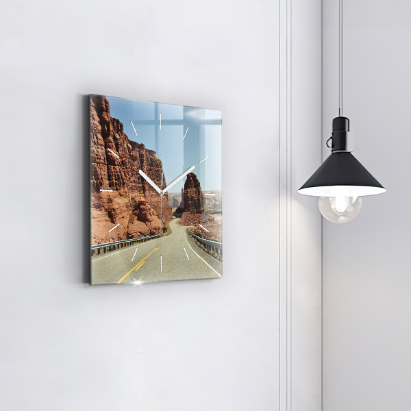 Štvorcové hodiny Route 66 v USA