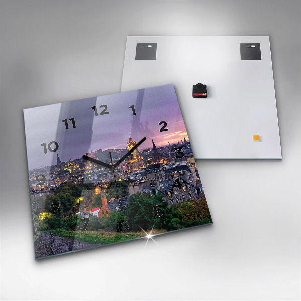 Štvorcové hodiny Edinburgh z Calton Hill