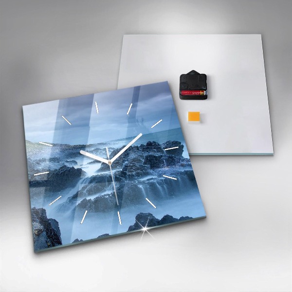 Štvorcové hodiny Maják