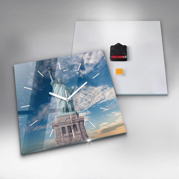 Štvorcové hodiny Socha slobody v New Yorku