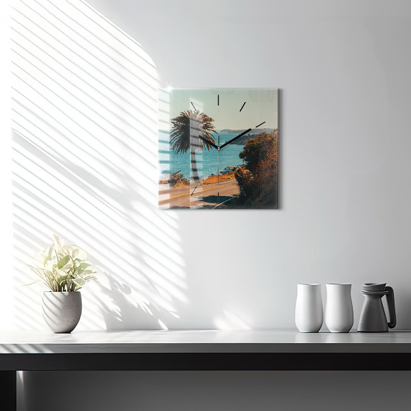 Štvorcové hodiny Palmy v Malibu