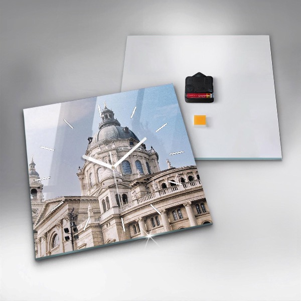 Štvorcové hodiny Bazilika sv Štefan