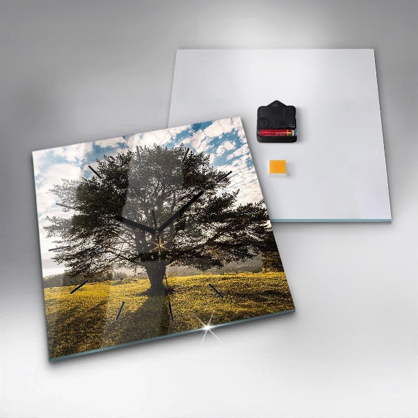 Štvorcové hodiny Strom na kopci