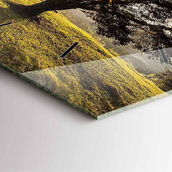 Štvorcové hodiny Strom na kopci