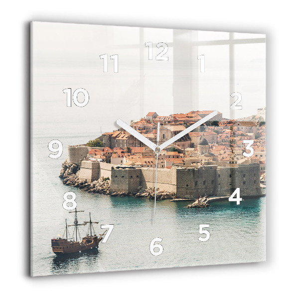 Štvorcové hodiny Plachetnica v Dubrovníku