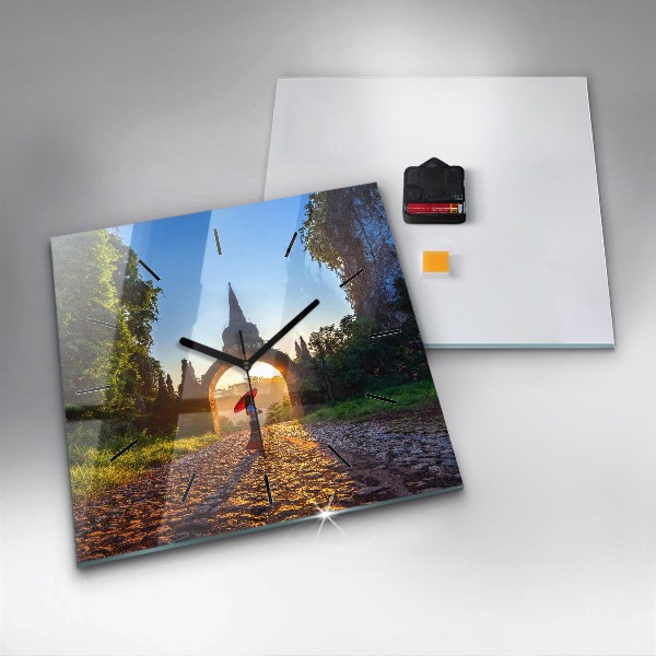 Štvorcové hodiny Surat Thani Park Thajsko