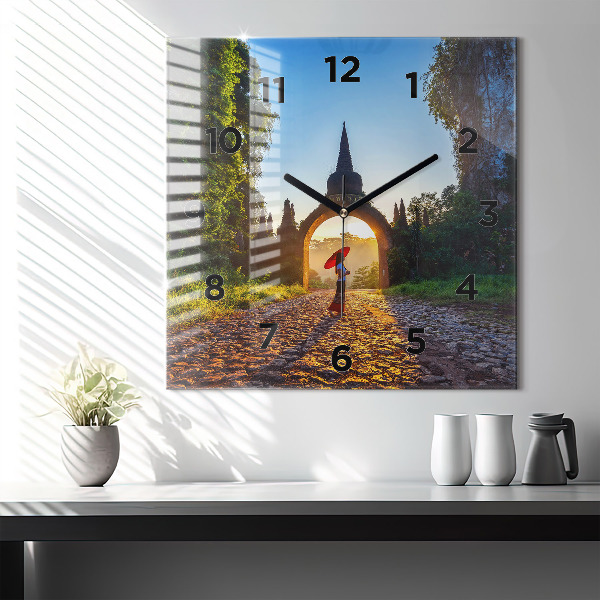 Štvorcové hodiny Surat Thani Park Thajsko