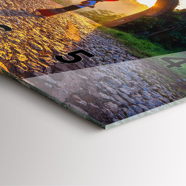 Štvorcové hodiny Surat Thani Park Thajsko