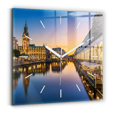 Štvorcové hodiny Hamburgská radnica