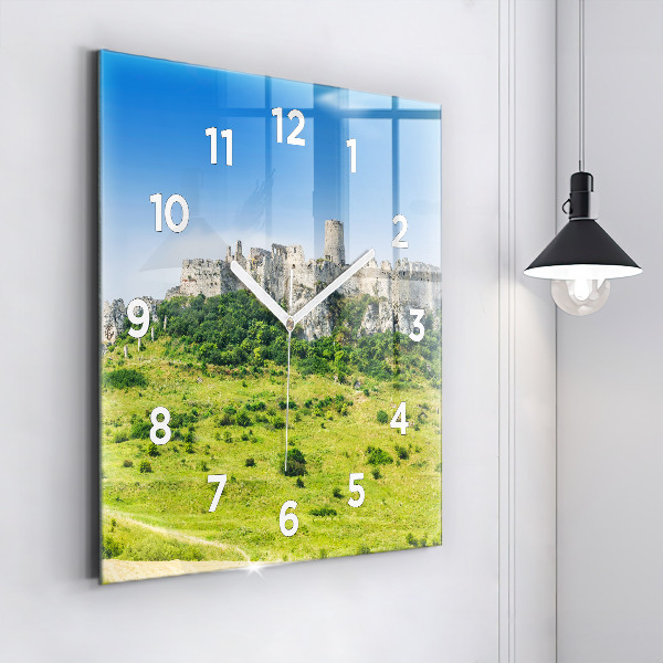 Štvorcové hodiny Spišský hrad na Slovensku