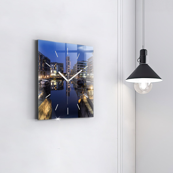 Štvorcové hodiny Mesto v noci osvetlené