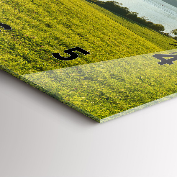 Štvorcové hodiny Hory a pole