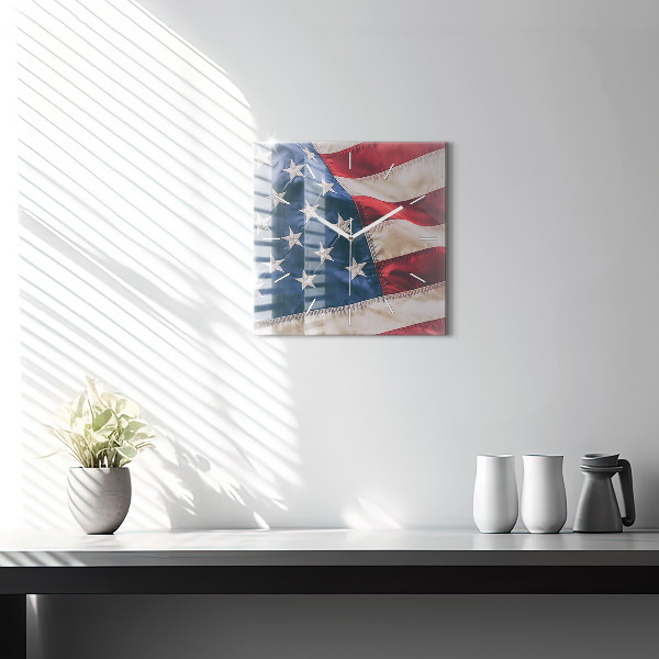 Štvorcové hodiny americká vlajka
