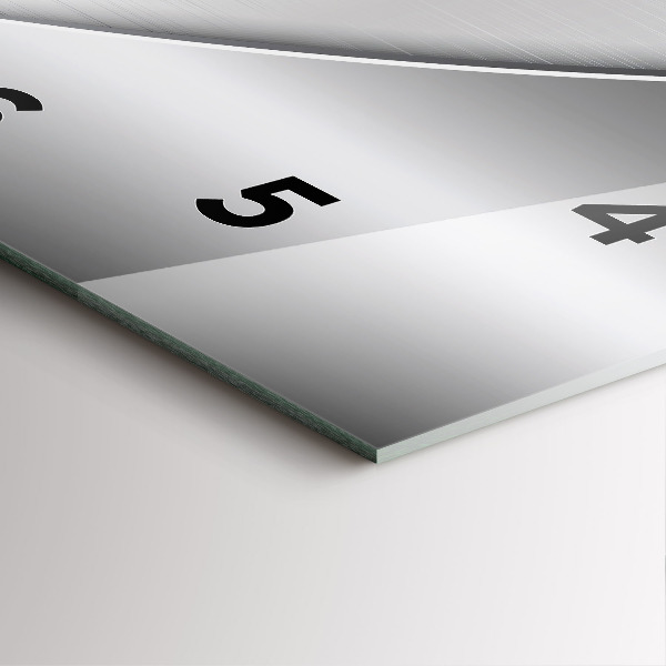 Štvorcové hodiny Strieborný vzor