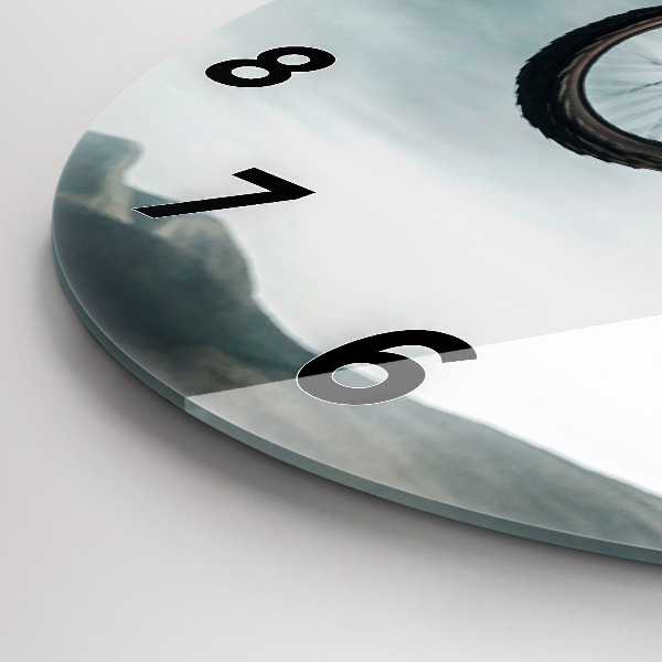 Okrúhle hodiny Adrenalín v motoristickom štýle