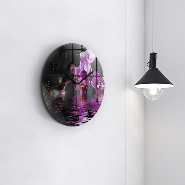 Okrúhle hodiny Kvet orchidey na vode