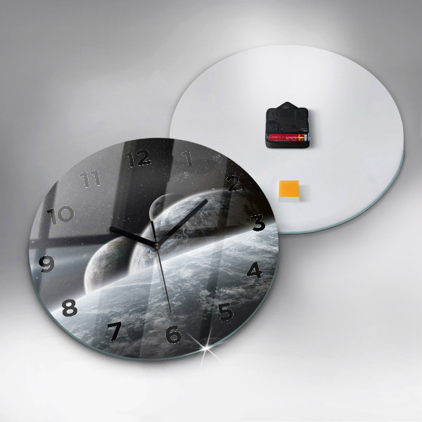 Okrúhle hodiny Vesmír a planéty