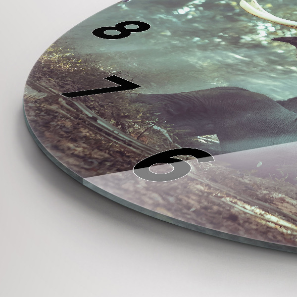 Okrúhle hodiny Chlapec číta knihu
