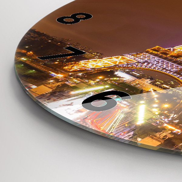 Okrúhle hodiny Osvetlená Eiffelova veža