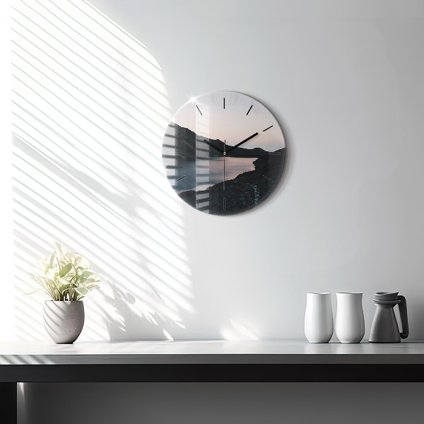 Okrúhle hodiny Jazero a hory