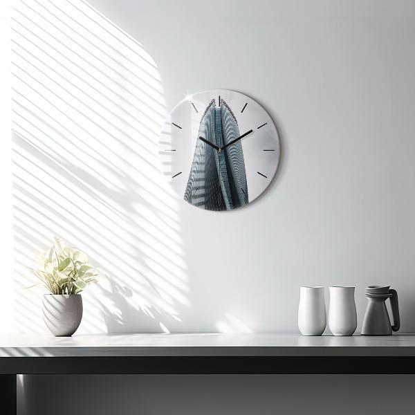 Okrúhle hodiny Mrakodrap v Miláne