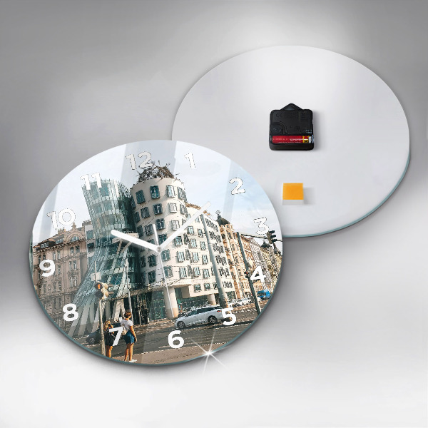 Okrúhle hodiny Tancujúci dom Praha