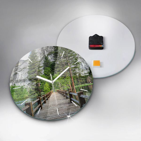 Okrúhle hodiny Yosemitský drevený most