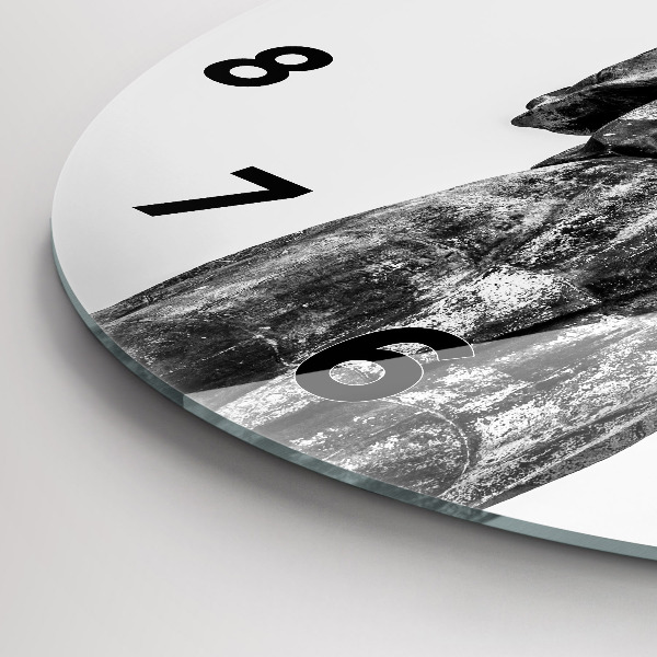 Okrúhle hodiny Socha slobody v Budapešti