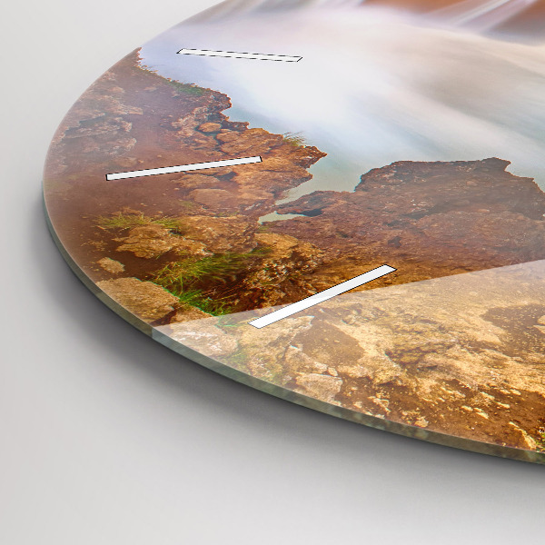 Okrúhle hodiny Godafoss na Islande