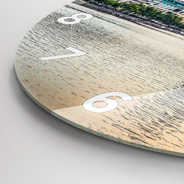 Okrúhle hodiny Binnenalster v Hamburgu