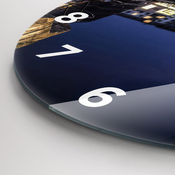 Okrúhle hodiny Mesto v noci osvetlené