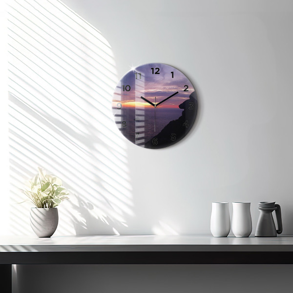 Okrúhle hodiny Kamenná hlava