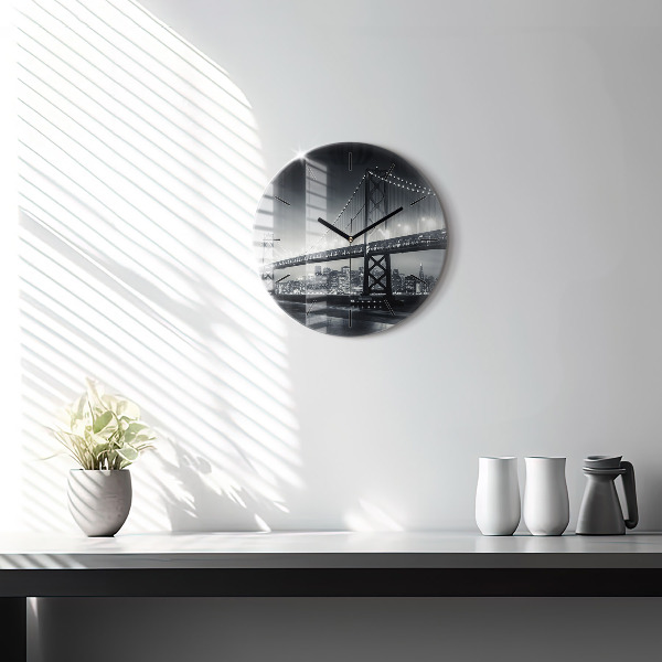 Okrúhle hodiny Most v nočnom San Franciscu