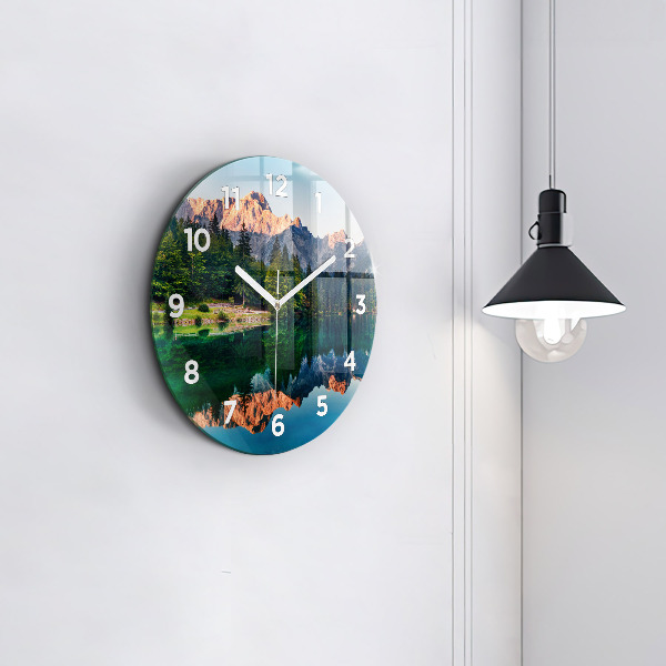 Okrúhle hodiny Jazerná krajina